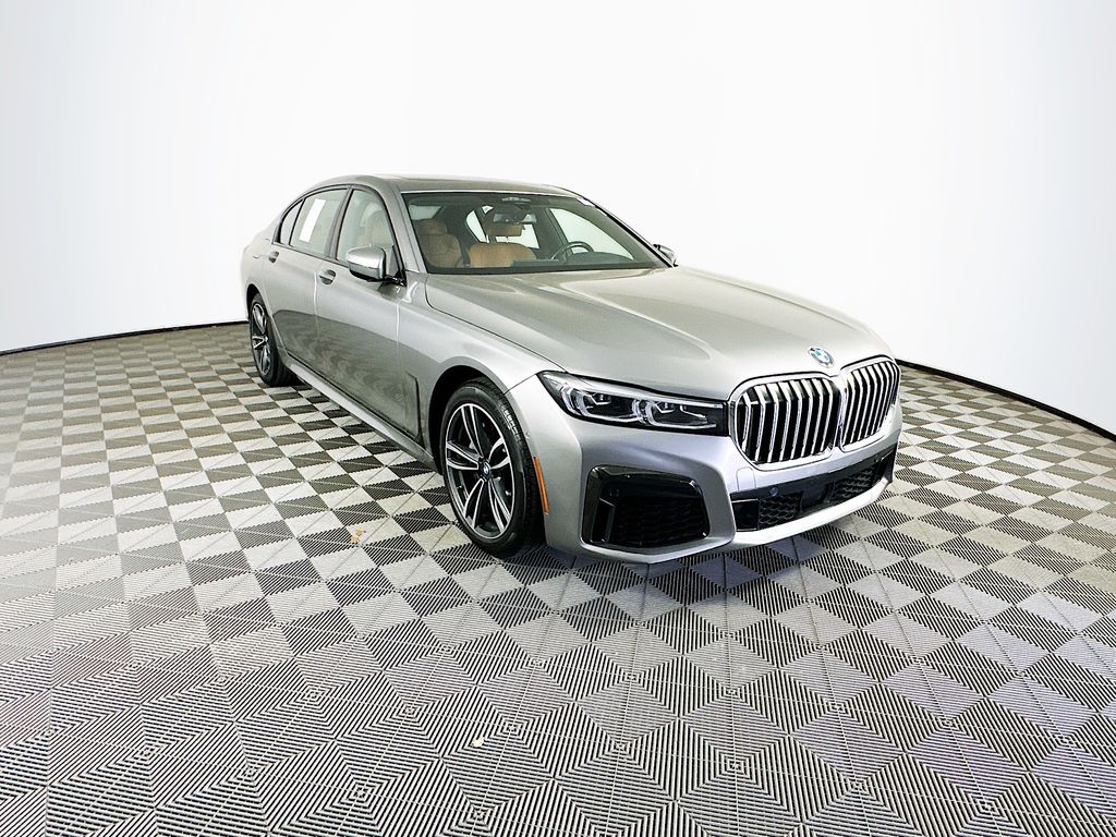 2021 BMW 7 Series 740i xDrive's photo