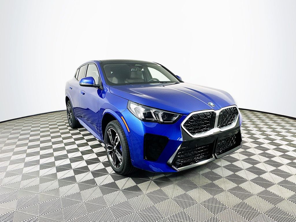 2025 BMW X2 SUV 