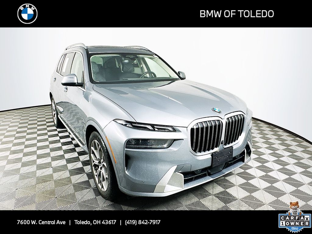 2023 BMW X7 SUV 