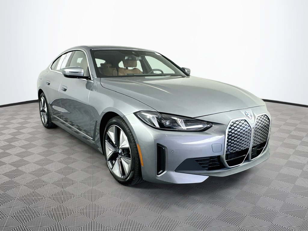2025 BMW i4 40