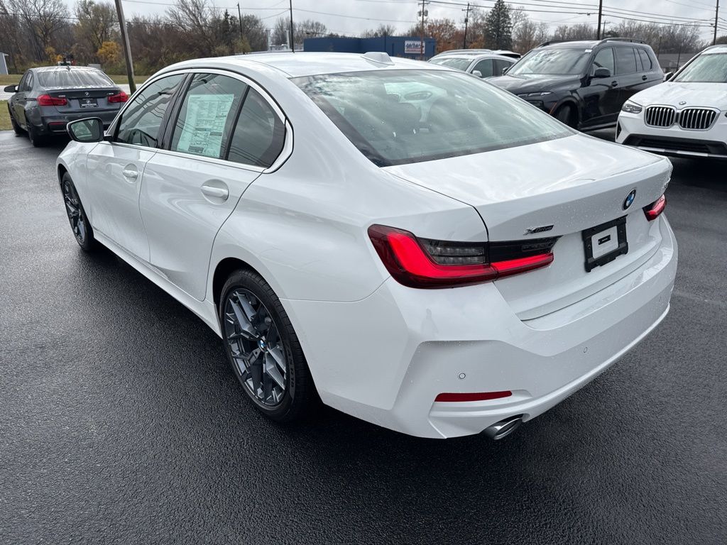Used 2025 BMW 3 Series 330i with VIN 3MW89CW0XS8F08225 for sale in Toledo, OH
