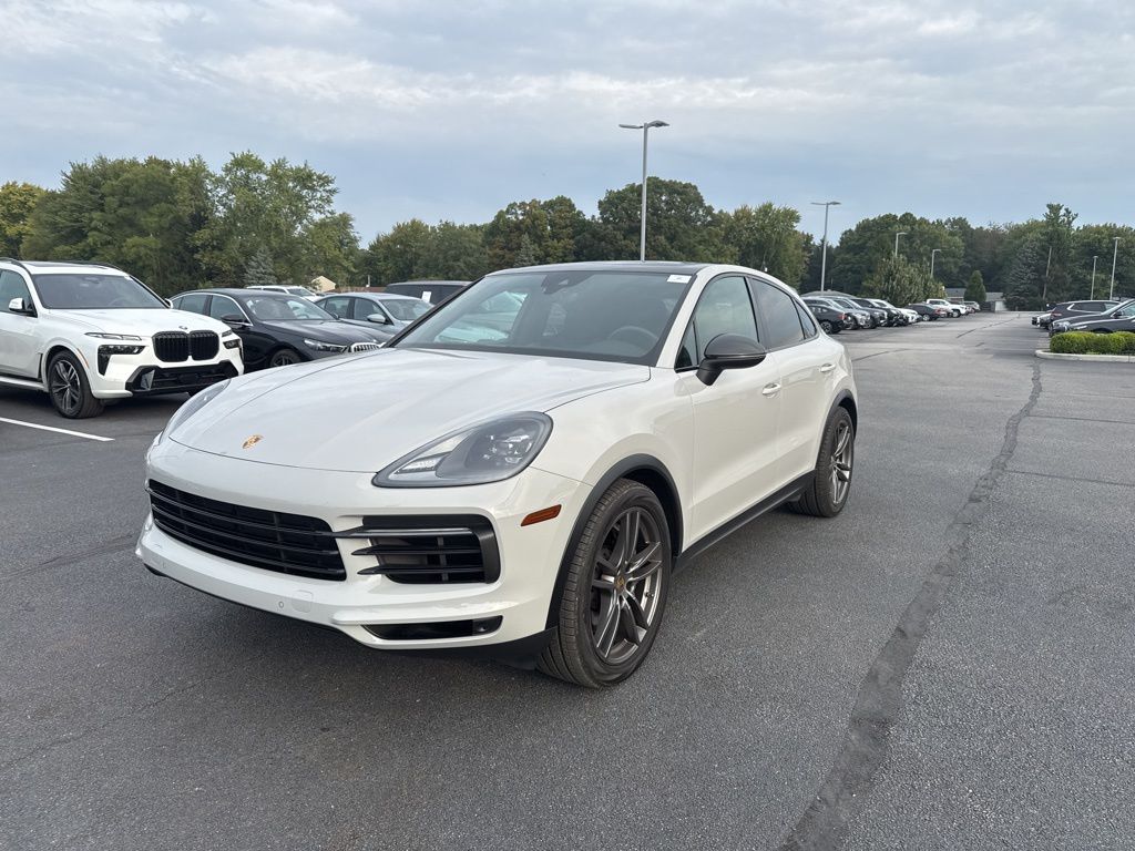2021 Porsche Cayenne S Coupe photo 3