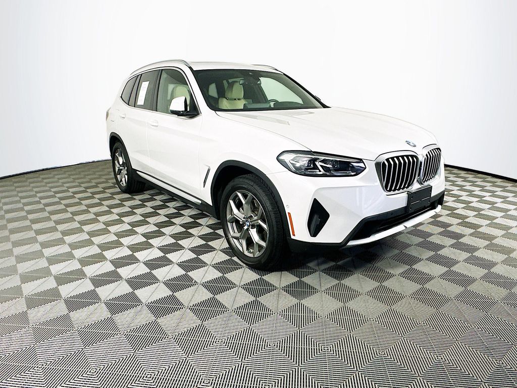 Used 2024 BMW X3 30i with VIN 5UX53DP02R9U15032 for sale in Toledo, OH