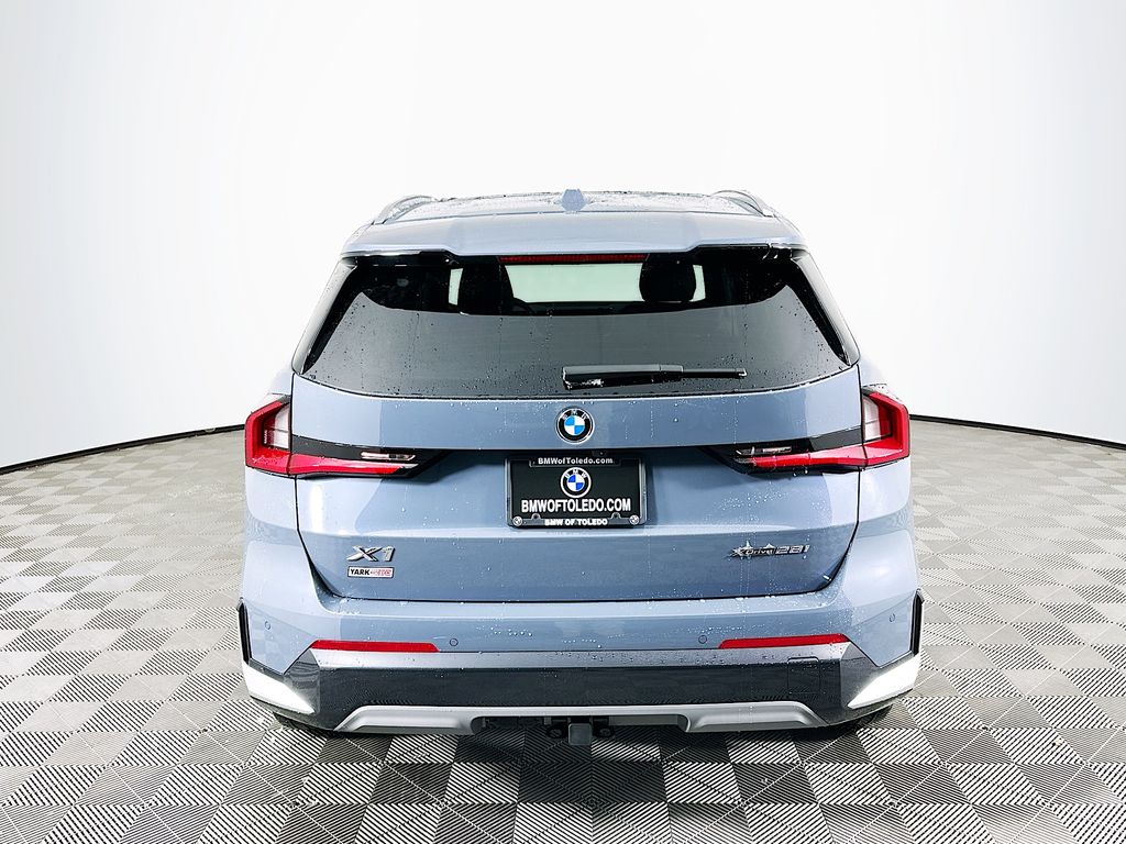 2026 BMW X1 28i - Photo 7