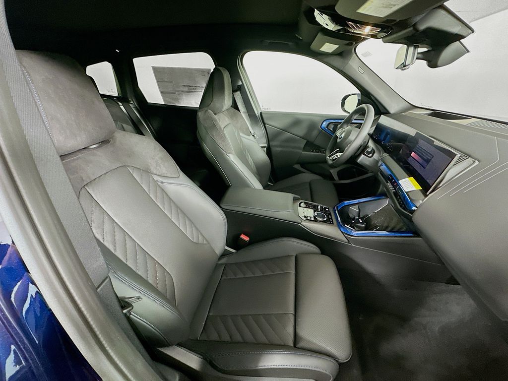 2025 BMW X3 30 - Photo 33