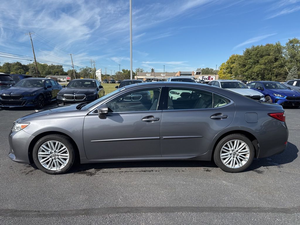 2014 Lexus ES 350 photo 4