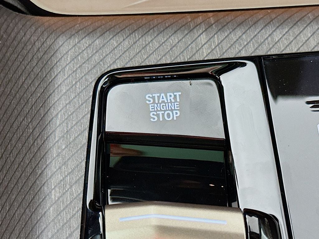 2025 BMW X3 30 - Photo 17