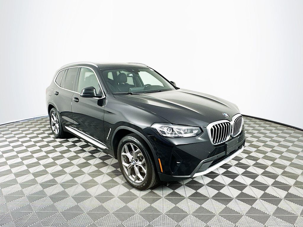 Used 2023 BMW X3 30i with VIN 5UX53DP01P9T04694 for sale in Toledo, OH