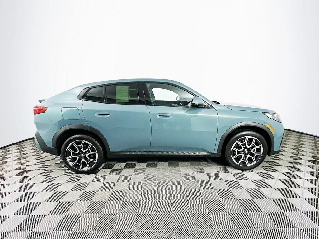 2024 BMW X2 28i - Photo 11