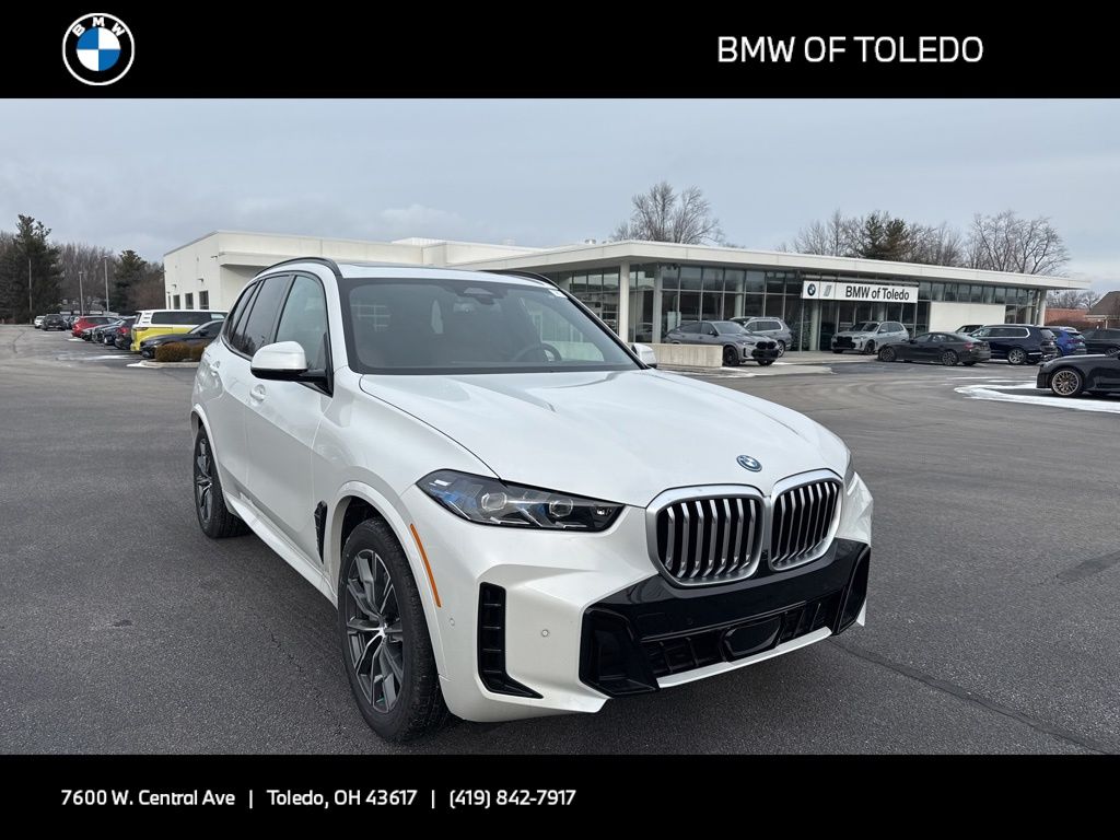 2026 BMW X5 50e's photo