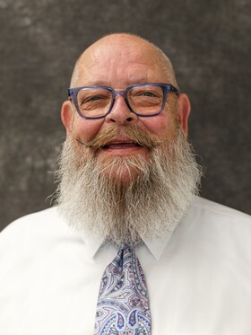 Staff member Steve Kizewic from ID_e0227c8ca8b2