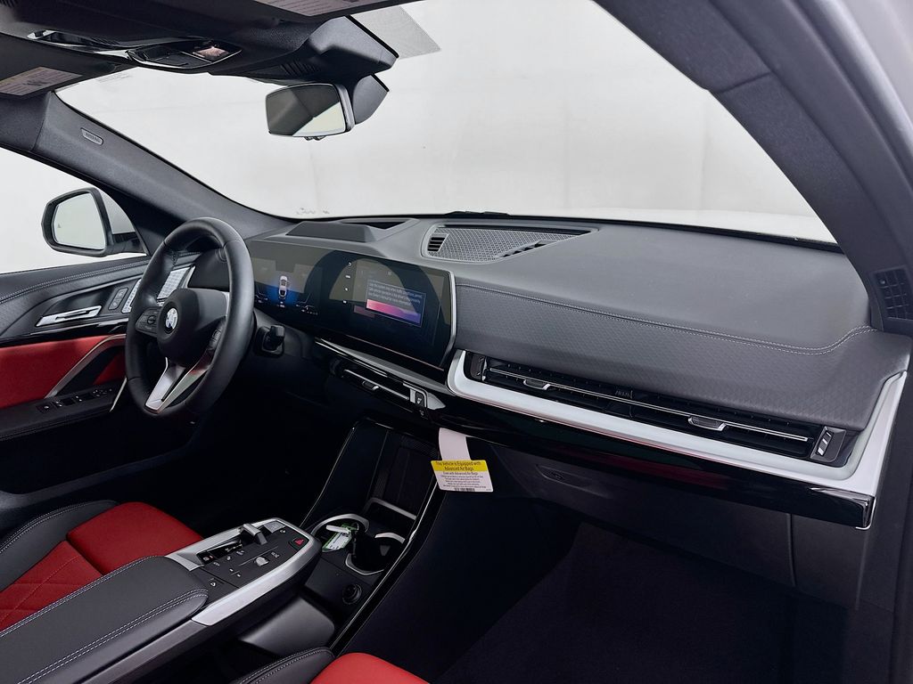 2025 BMW X2 28i - Photo 35