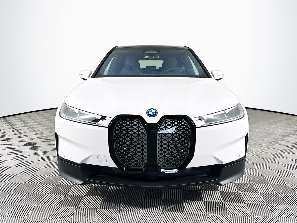 2025 Bmw iX photo 3