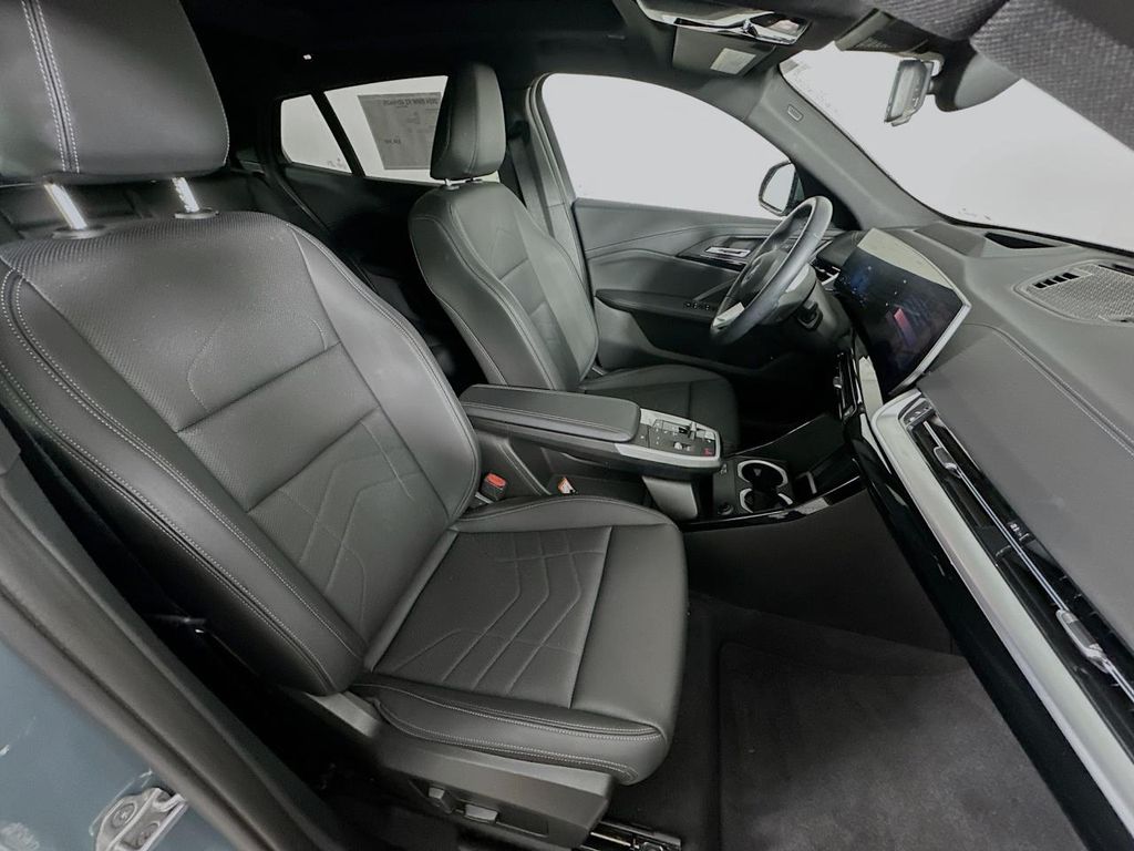 2024 BMW X2 28i - Photo 37