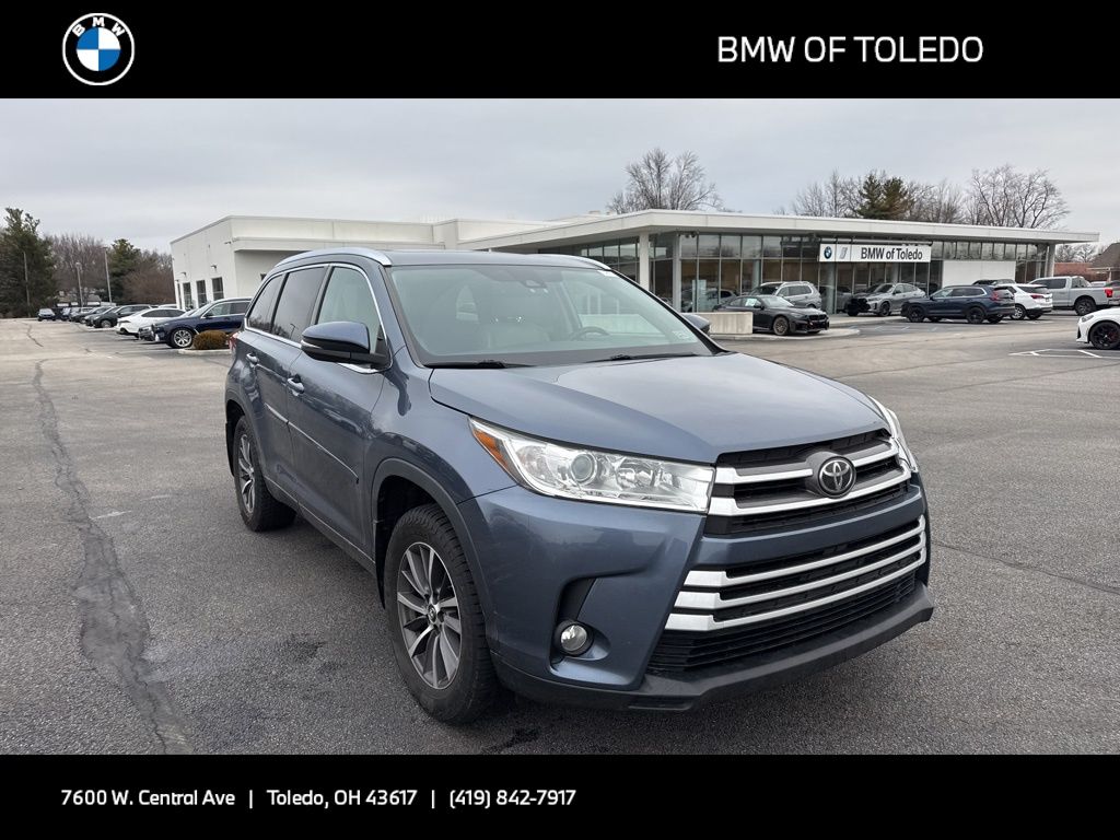 2018 Toyota Highlander XLE's photo