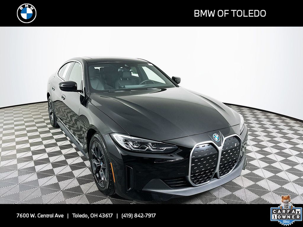 2023 BMW i4 40's photo