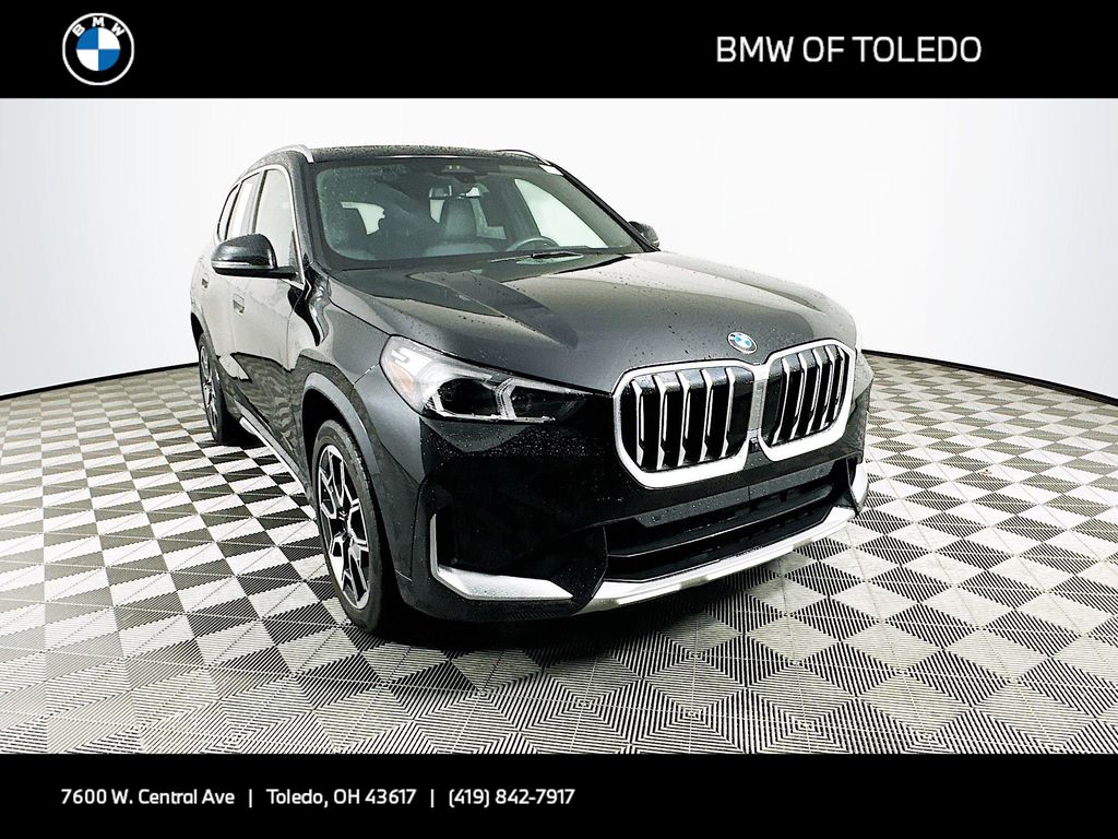 2025 BMW X1 28i