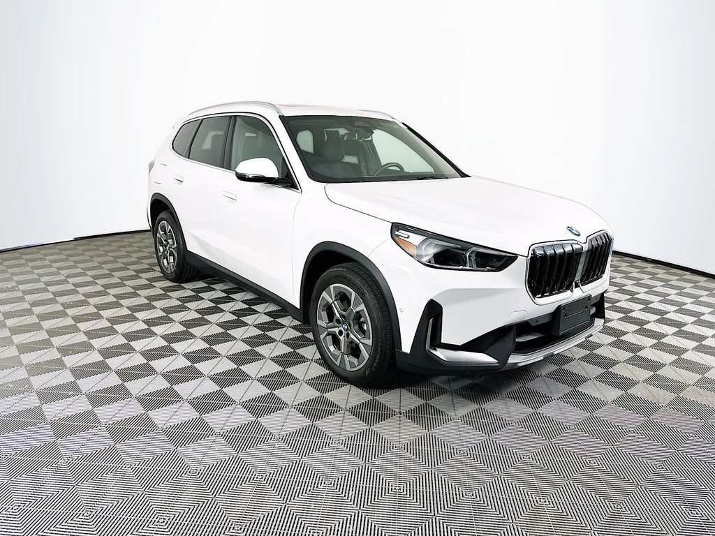 Used 2023 BMW X1 28i with VIN WBX73EF09P5W14488 for sale in Toledo, OH