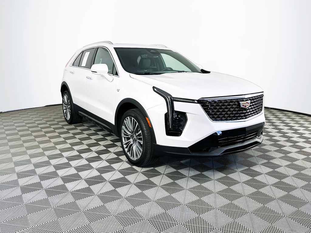 Used 2024 Cadillac XT4 Premium Luxury with VIN 1GYFZCR42RF101679 for sale in Toledo, OH