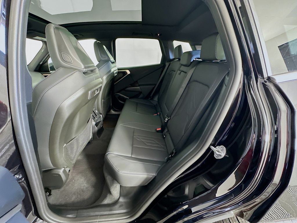 2025 BMW X3 30 - Photo 30