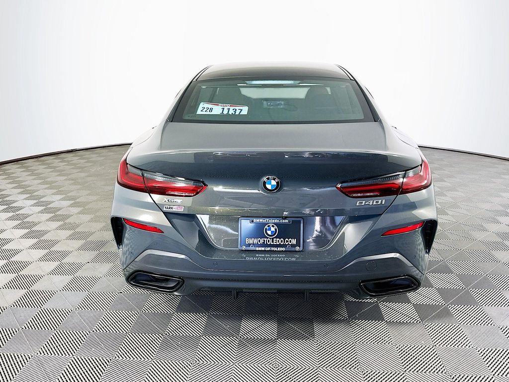 2026 BMW 8 Series 840i - Photo 7