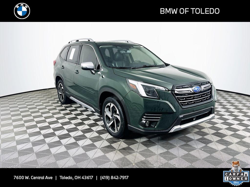 2023 Subaru Forester Touring's photo