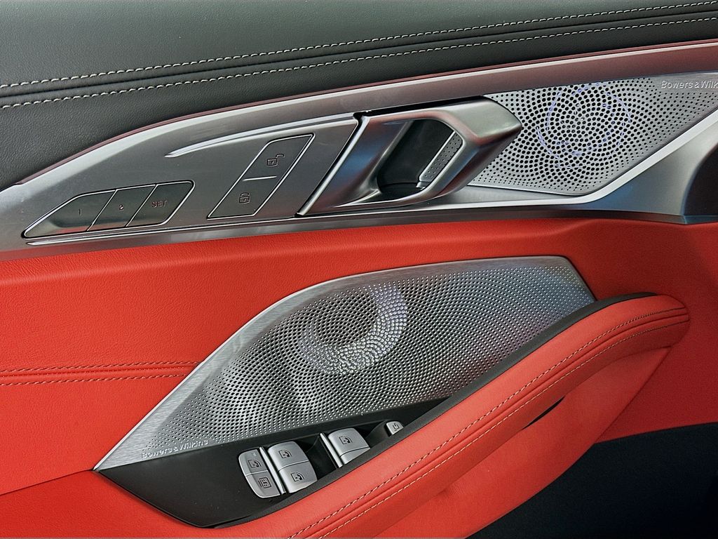 2026 BMW 8 Series 840i - Photo 21