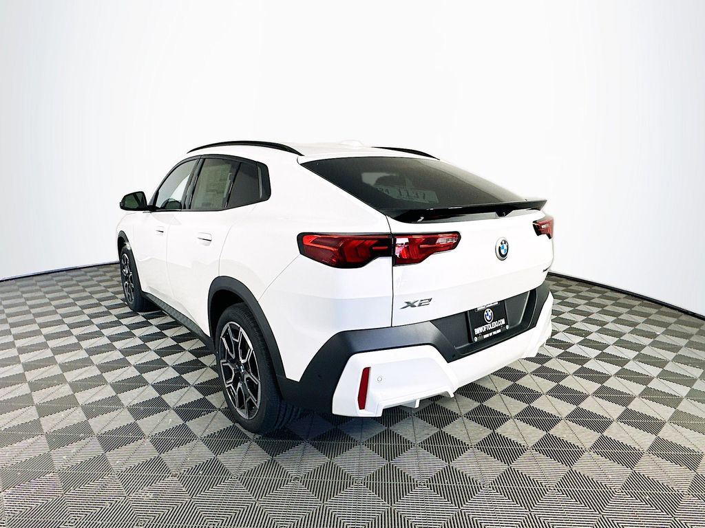 2025 BMW X2 28i - Photo 6
