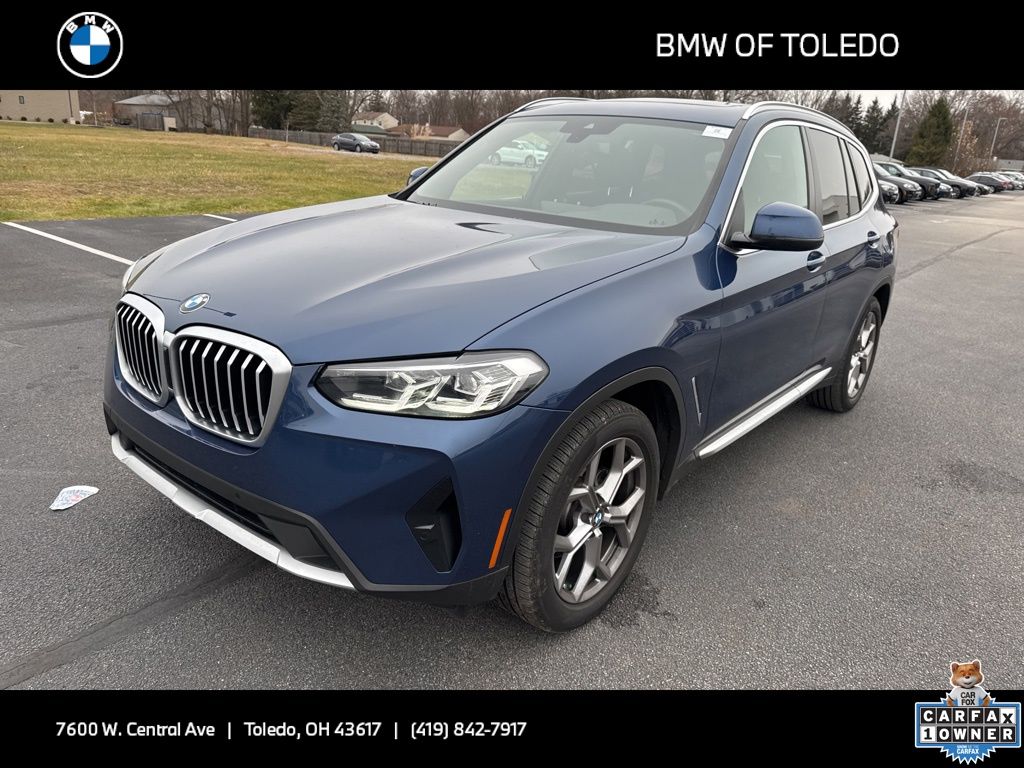 2023 BMW X3 30i's photo