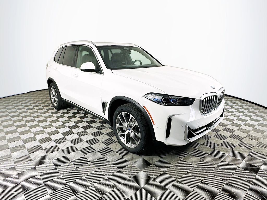 Used 2025 BMW X5 40i with VIN 5UX23EU0XS9Z45641 for sale in Toledo, OH