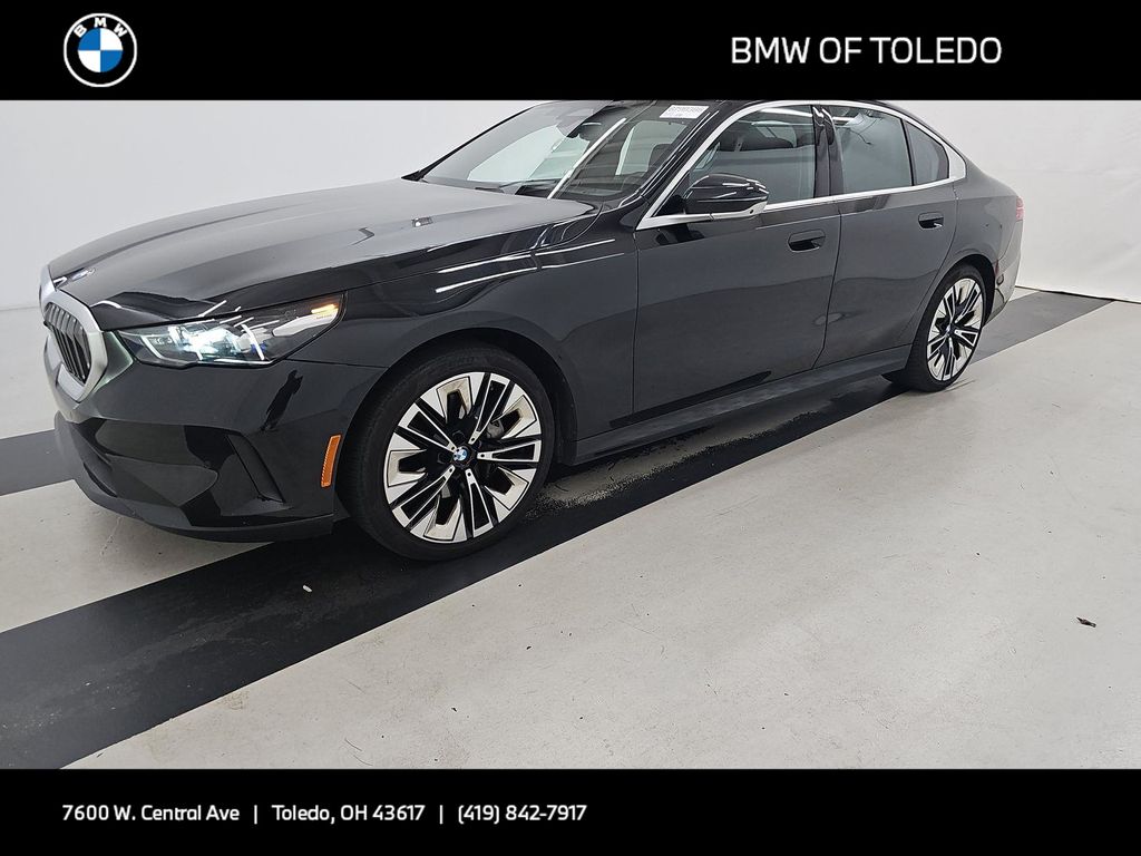 2024 BMW 540i Sedan 
