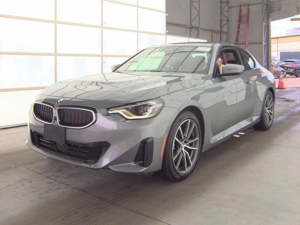 2026 BMW 2 Series's photo