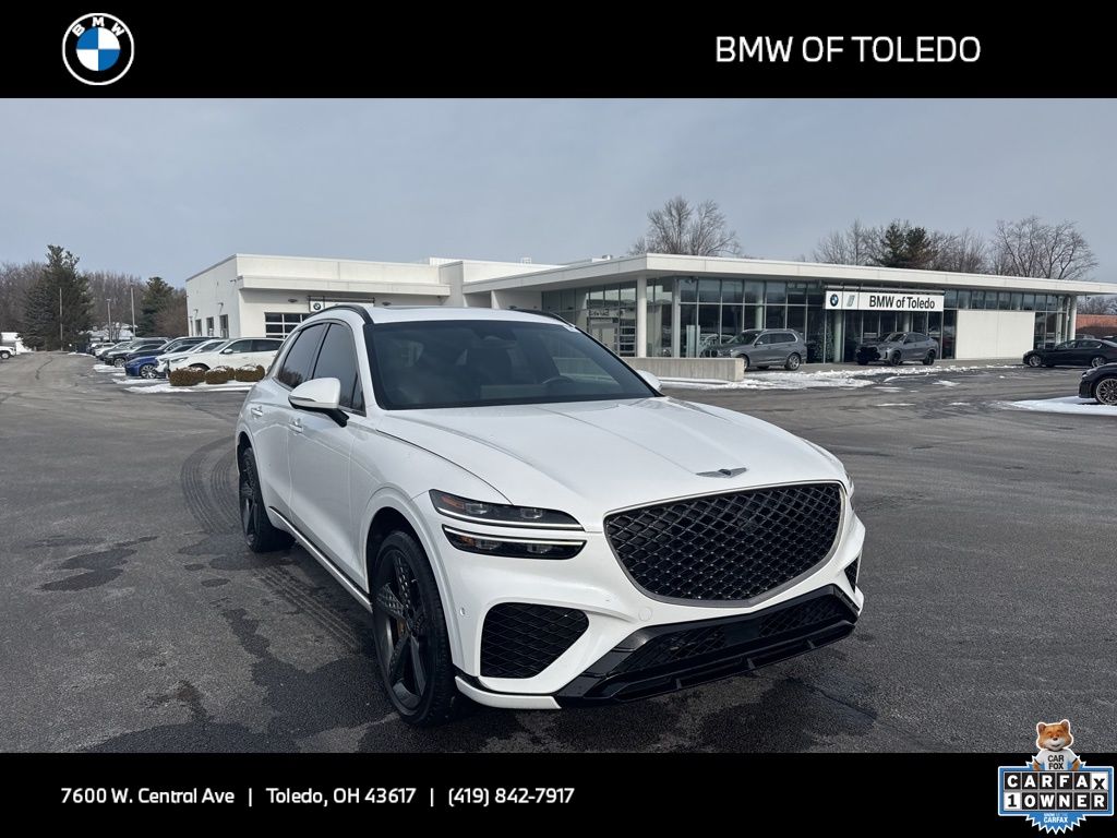 2022 GENESIS GV70 Sport's photo