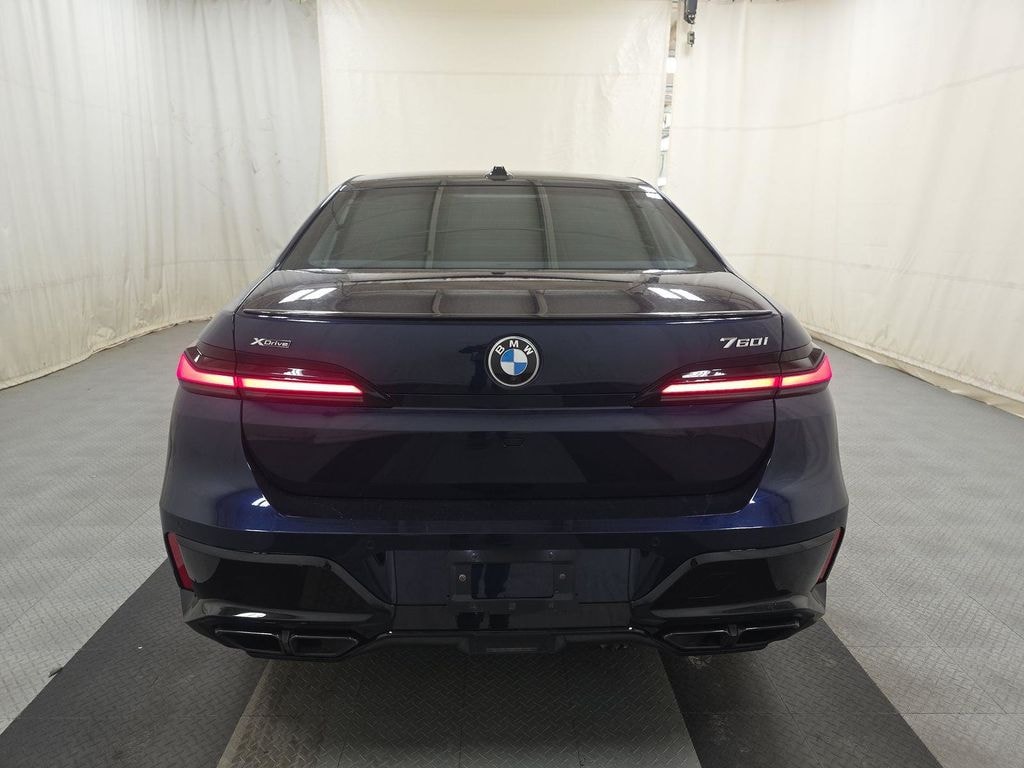Used 2023 BMW 760i xDrive Sedan