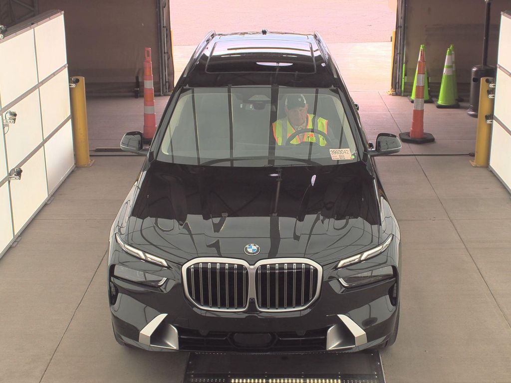 Used 2024 BMW X7 40i with VIN 5UX23EM05R9W14217 for sale in Toledo, OH