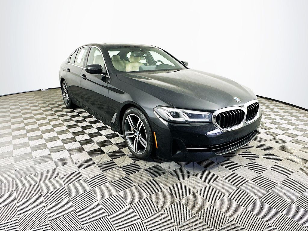 2021 BMW 5 Series 530i xDrive Sedan's photo
