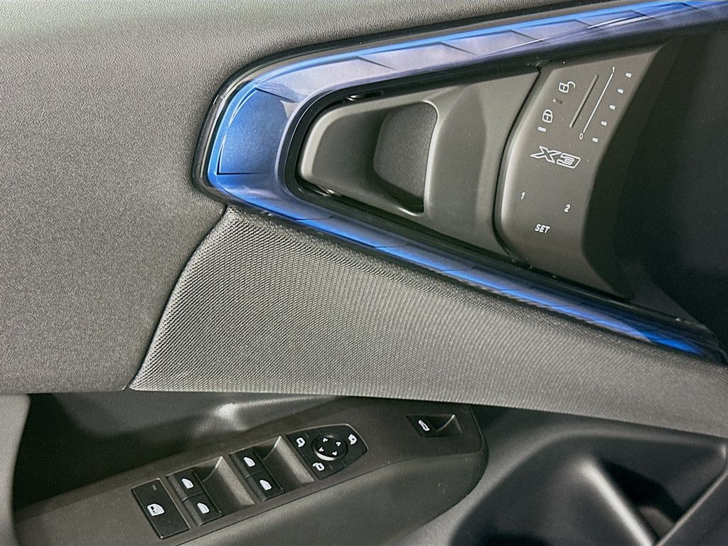 2025 BMW X3 30 - Photo 20