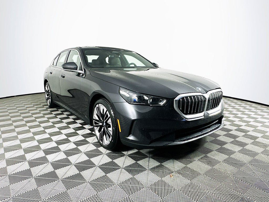 2026 BMW 530i Sedan 