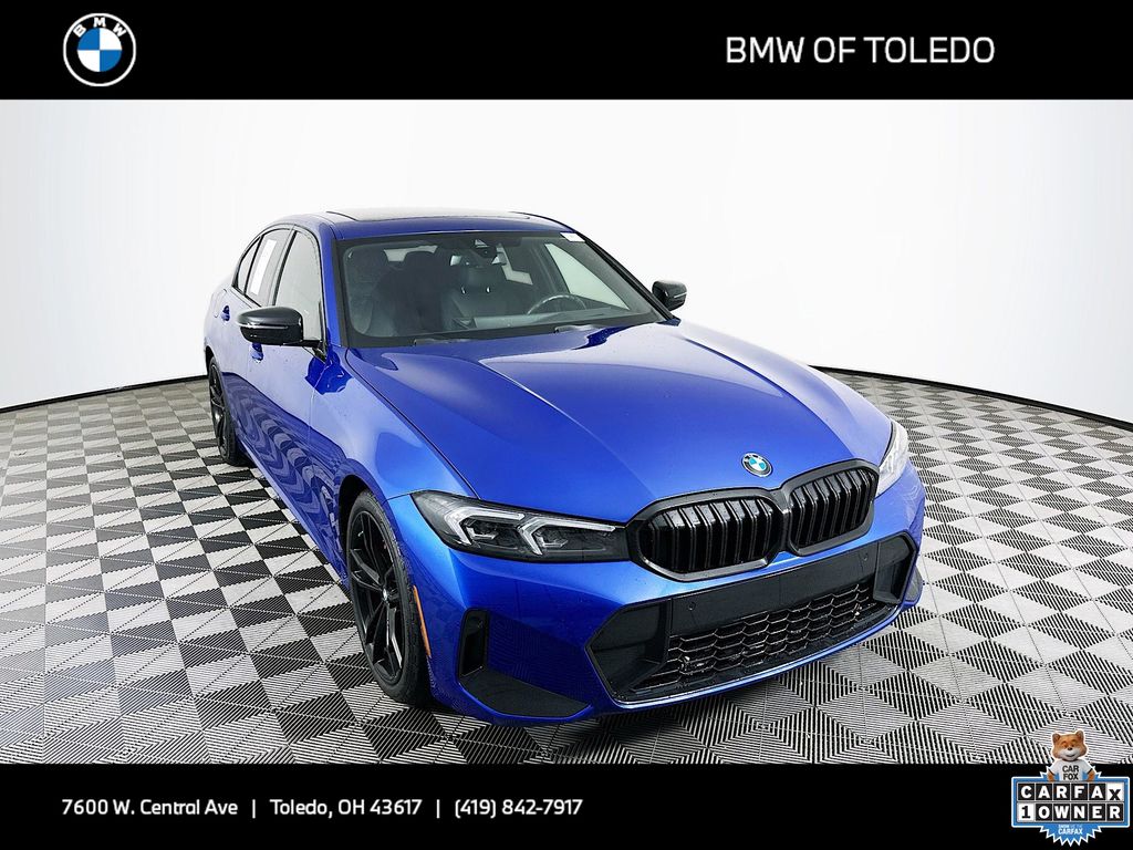 2024 BMW 3 Series 330i's photo