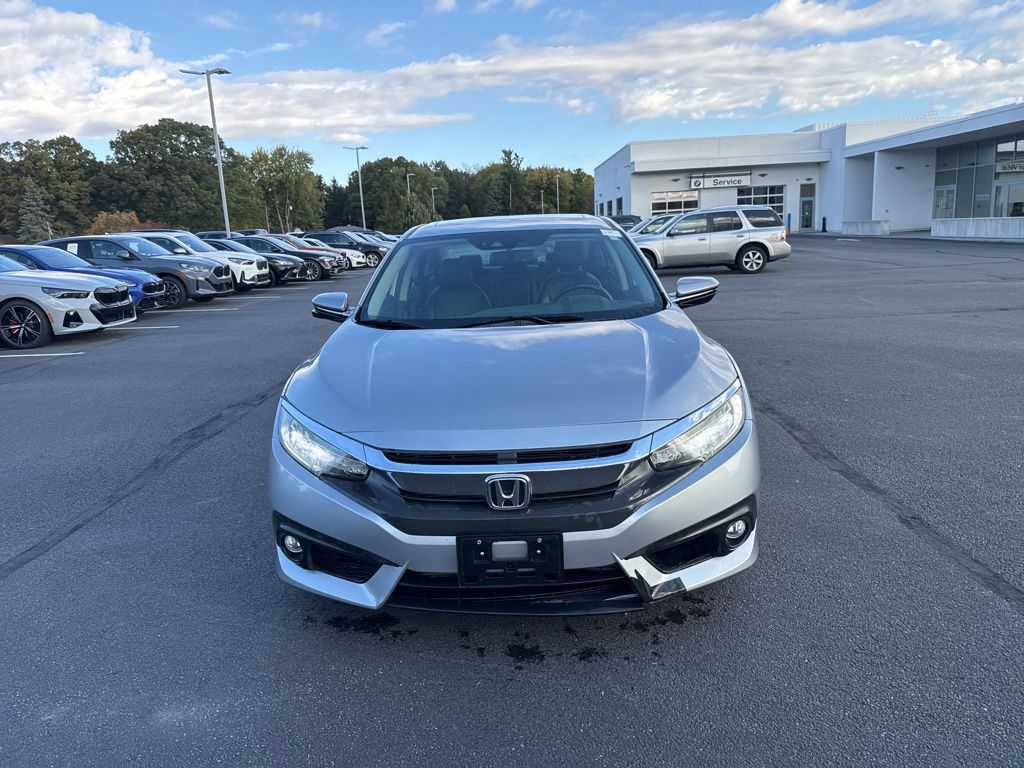 2016 Honda Civic Touring photo 2