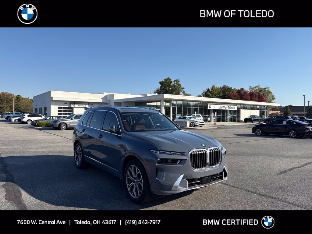 2023 BMW X7 SUV 