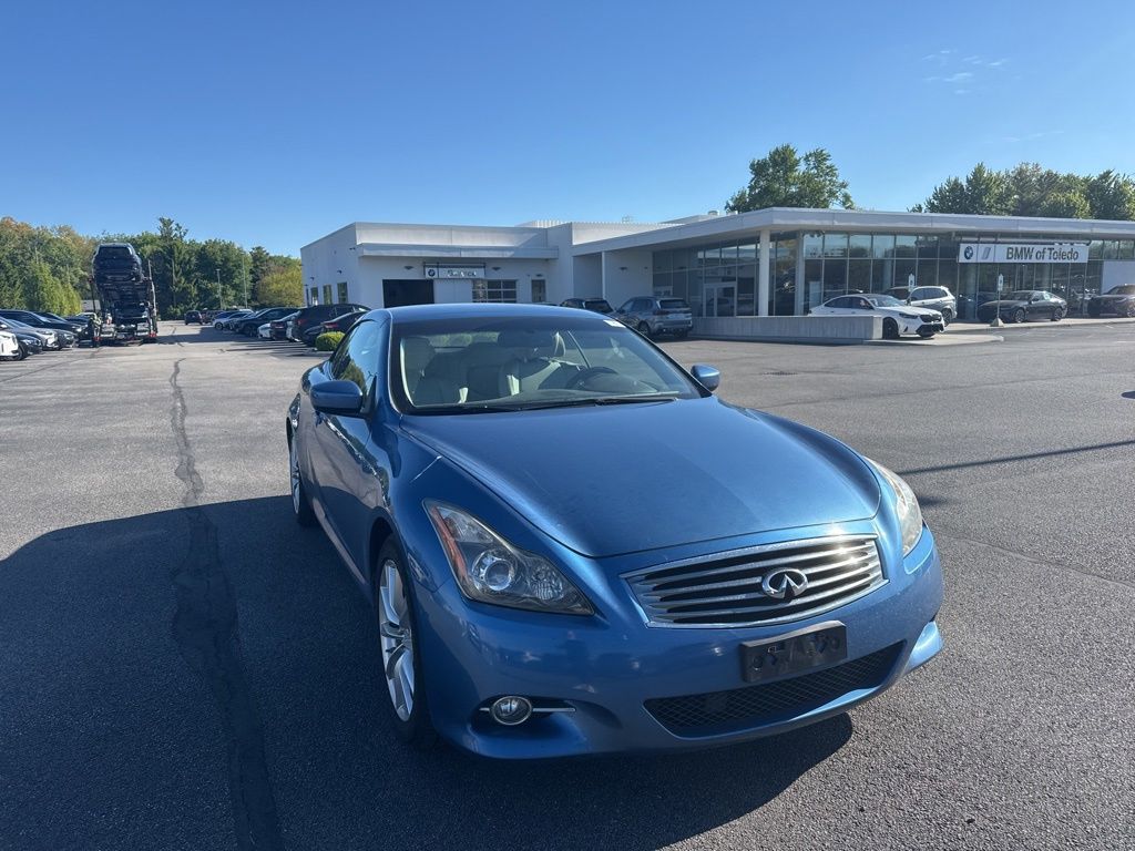 2011 INFINITI G's photo