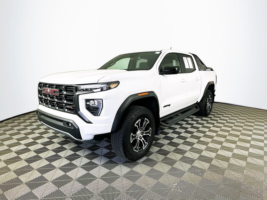 Used 2025 GMC Canyon AT4 Truck Crew Cab