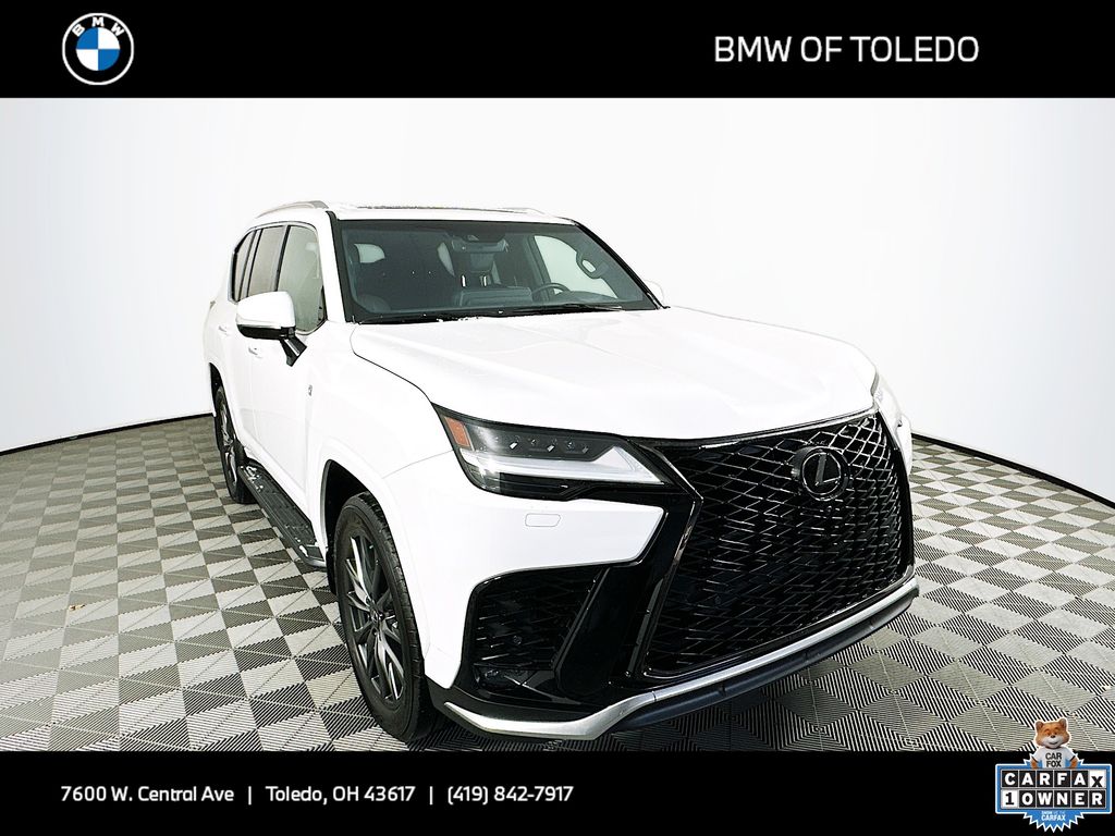 2024 Lexus LX F-Sport's photo