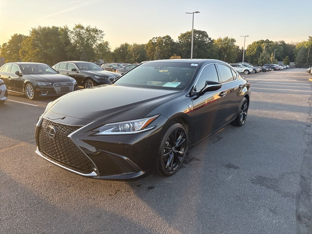 2022 Lexus ES 350 F SPORT photo 3