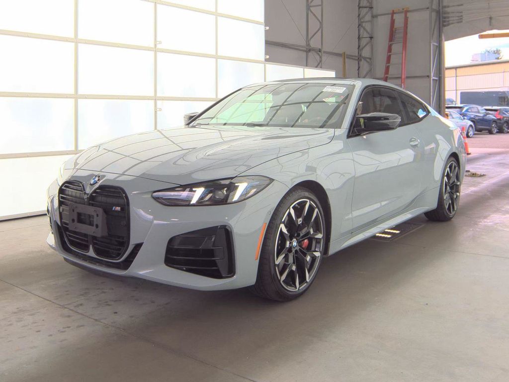 2025 BMW 4 Series's photo