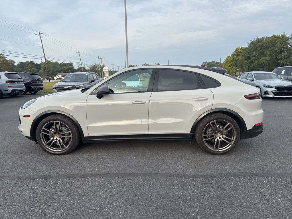 2021 Porsche Cayenne S Coupe photo 4
