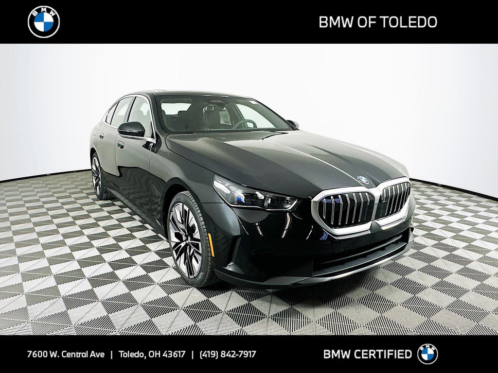2025 BMW 5 Series 530i's photo