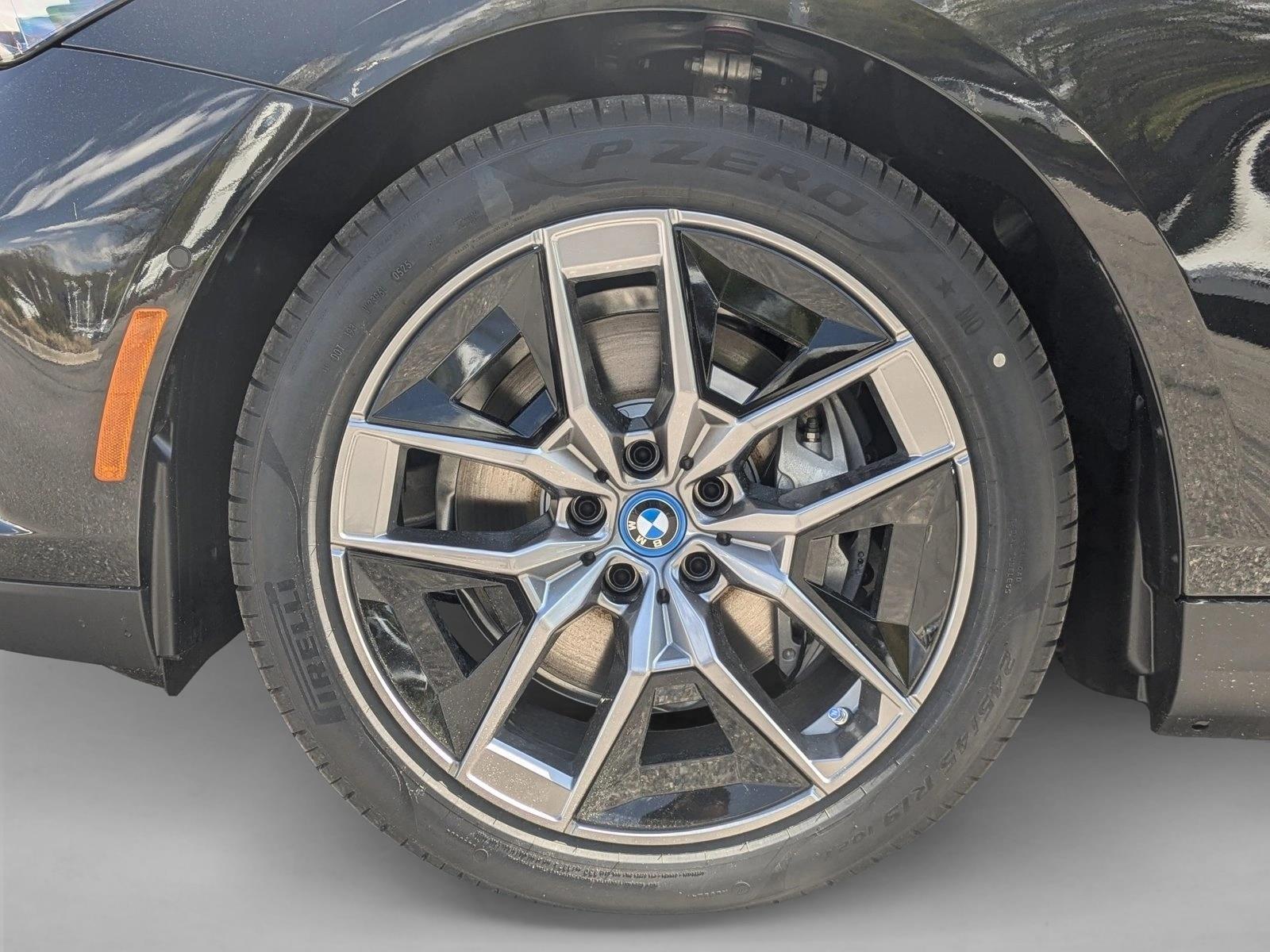 2025 BMW i5 40 - Photo 10