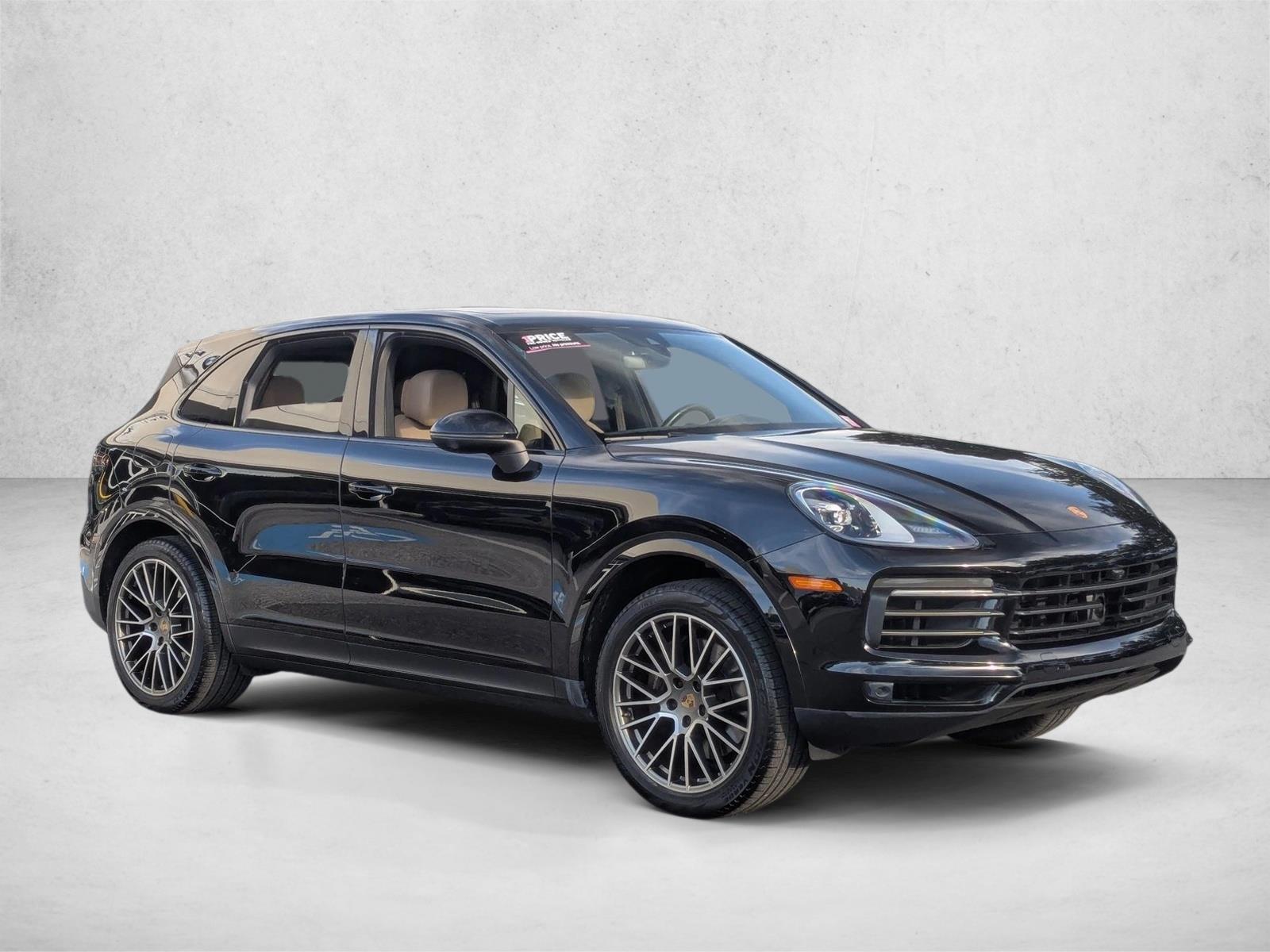 2023 Porsche Cayenne Platinum Edition photo 3